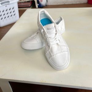 Blowfish Malibu size 8